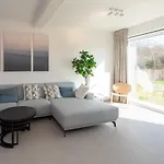 Petit Mouche - Recently Renovated Close To Villa