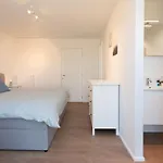 Petit Mouche - Recently Renovated Close To Villa *