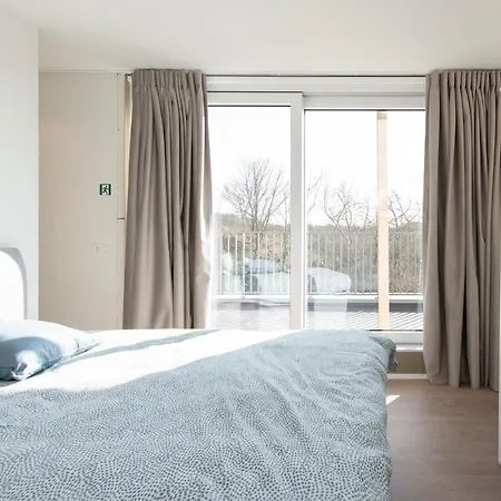 Petit Mouche - Recently Renovated Close To