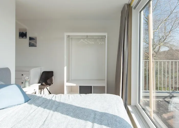 Petit Mouche - Recently Renovated Close To Villa *