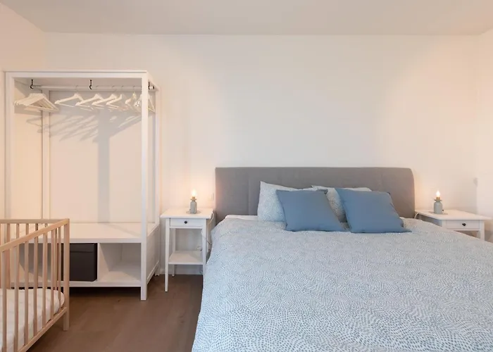 Petit Mouche - Recently Renovated Close To Villa *